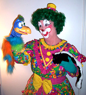 Photo - Greenie with puppets